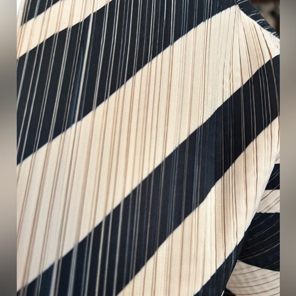 Lela Rose Size 12 Sheath Dress Black and Cream Diagonal Stripe V-Neck Midi NWT - Picture 10 of 16